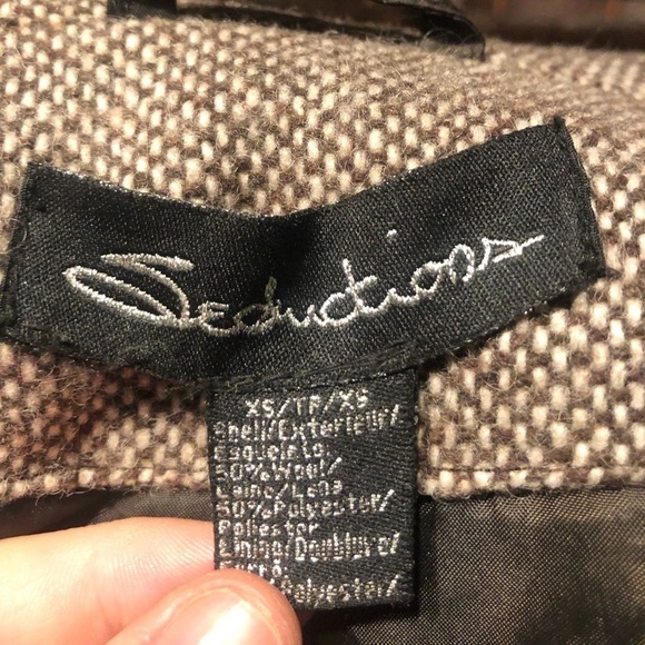 3/$30 - Seduction tan jacket, wool - Picture 5 of 7